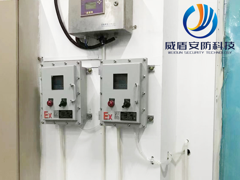 防爆压差报警器安装现场